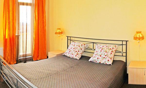 Komplex Apelsin Hotel Yuzhne Buitenkant foto